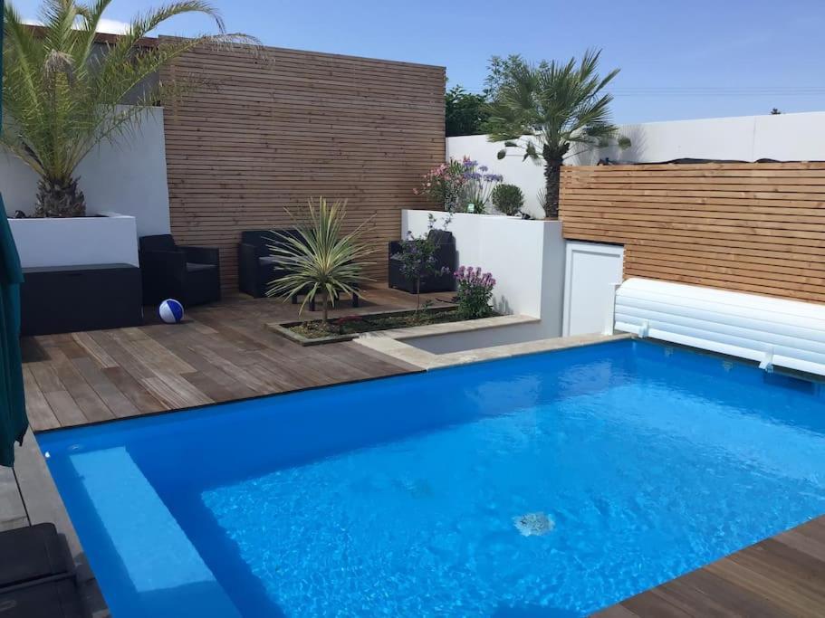 Villa Exceptionnelle Piscine Et Jardin Prive Sejour Haut De Gamme Proche La Rochelle Sainte-Soulle Exterior photo